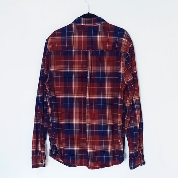 Roots Plaid Button Down Shirt Men's Size Medium Red Navy Country Long Sleeves - Picture 2 of 4